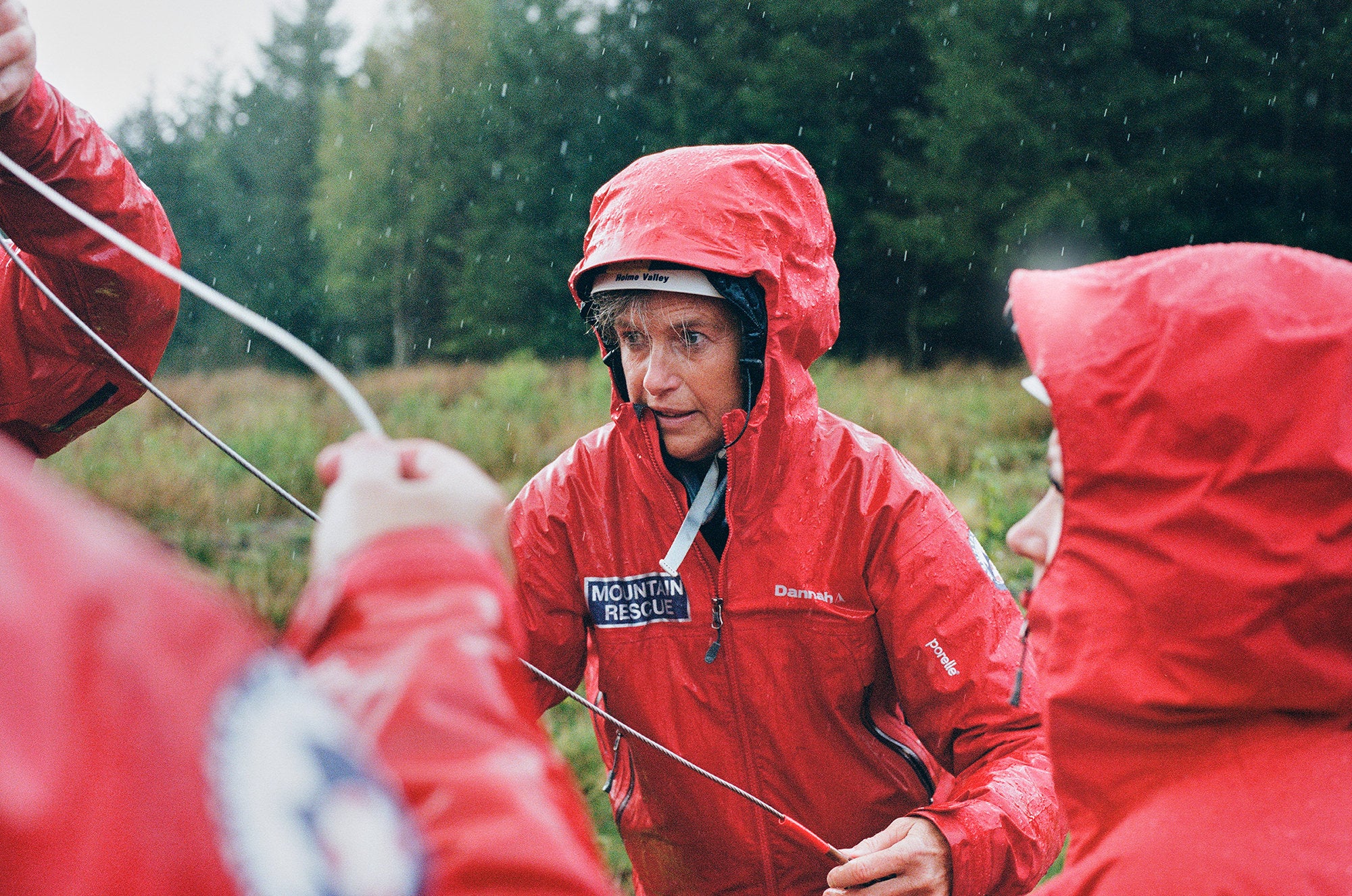 Understanding Waterproof Fabrics: The Essentials of Waterproofing, Breathability, and DWR for Outdoor Enthusiasts